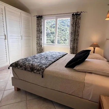 Secluded With Sea View In Palombaggia Semesterbostad *