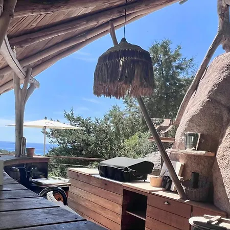 Secluded With Sea View In Palombaggia Hébergement de vacances *