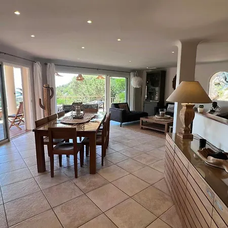 Secluded With Sea View In Palombaggia Semesterbostad