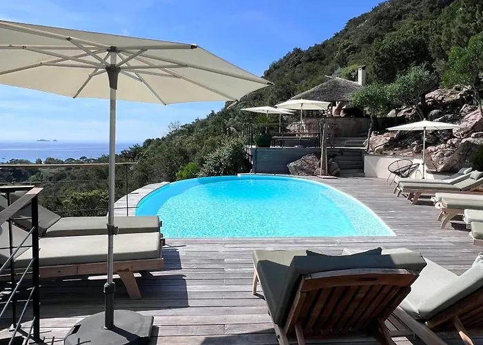 Ferienhaus Secluded With Sea View In Palombaggia *